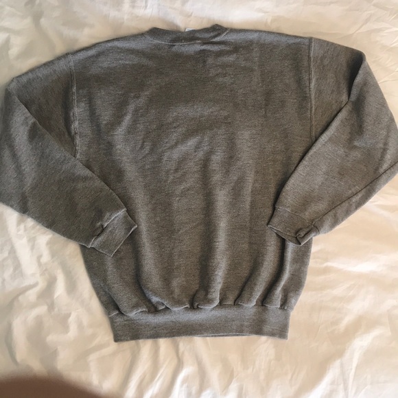 *VINTAGE* Mickey Mouse sweatshirt - Picture 4 of 5